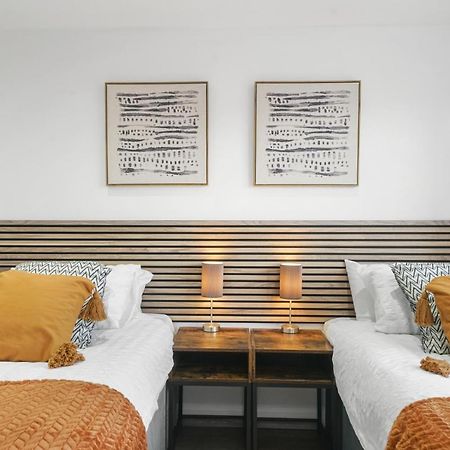 Modern Bungalow In Maidstone Sleeps 5 With Free Parking المظهر الخارجي الصورة